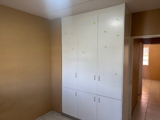 2 Bedroom Property for Sale in Maitland Western Cape